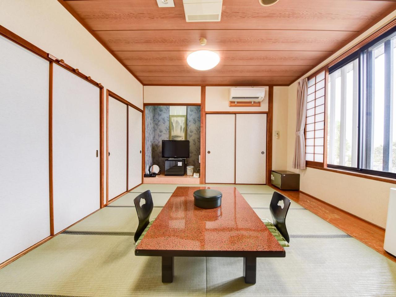 Shichijo Onsen Dome Hotel Kikuchi Exterior foto