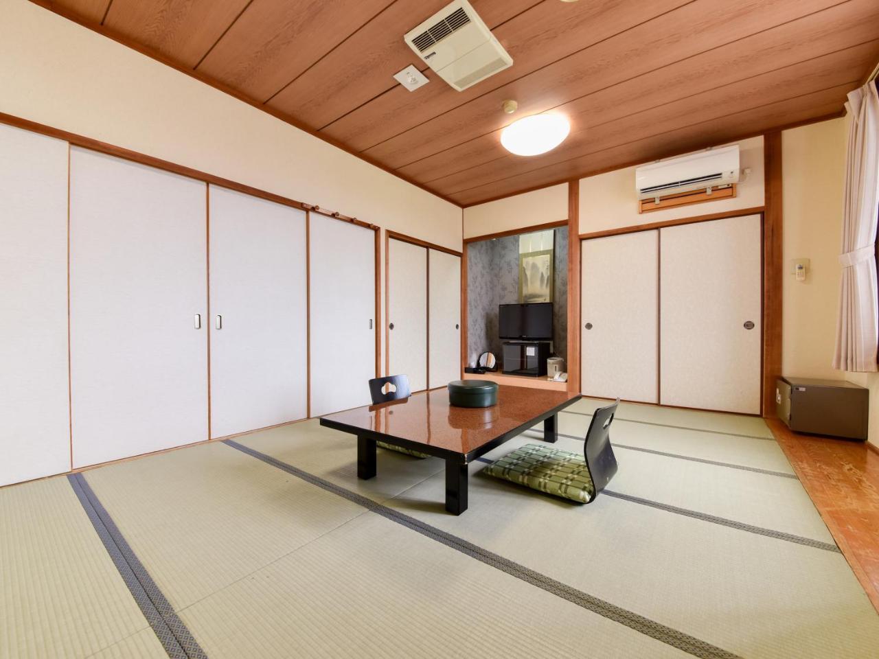 Shichijo Onsen Dome Hotel Kikuchi Exterior foto