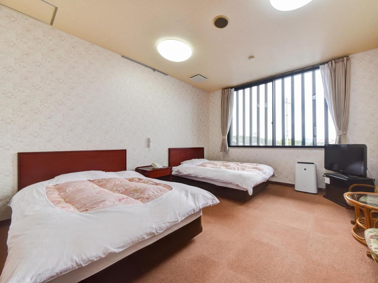 Shichijo Onsen Dome Hotel Kikuchi Exterior foto